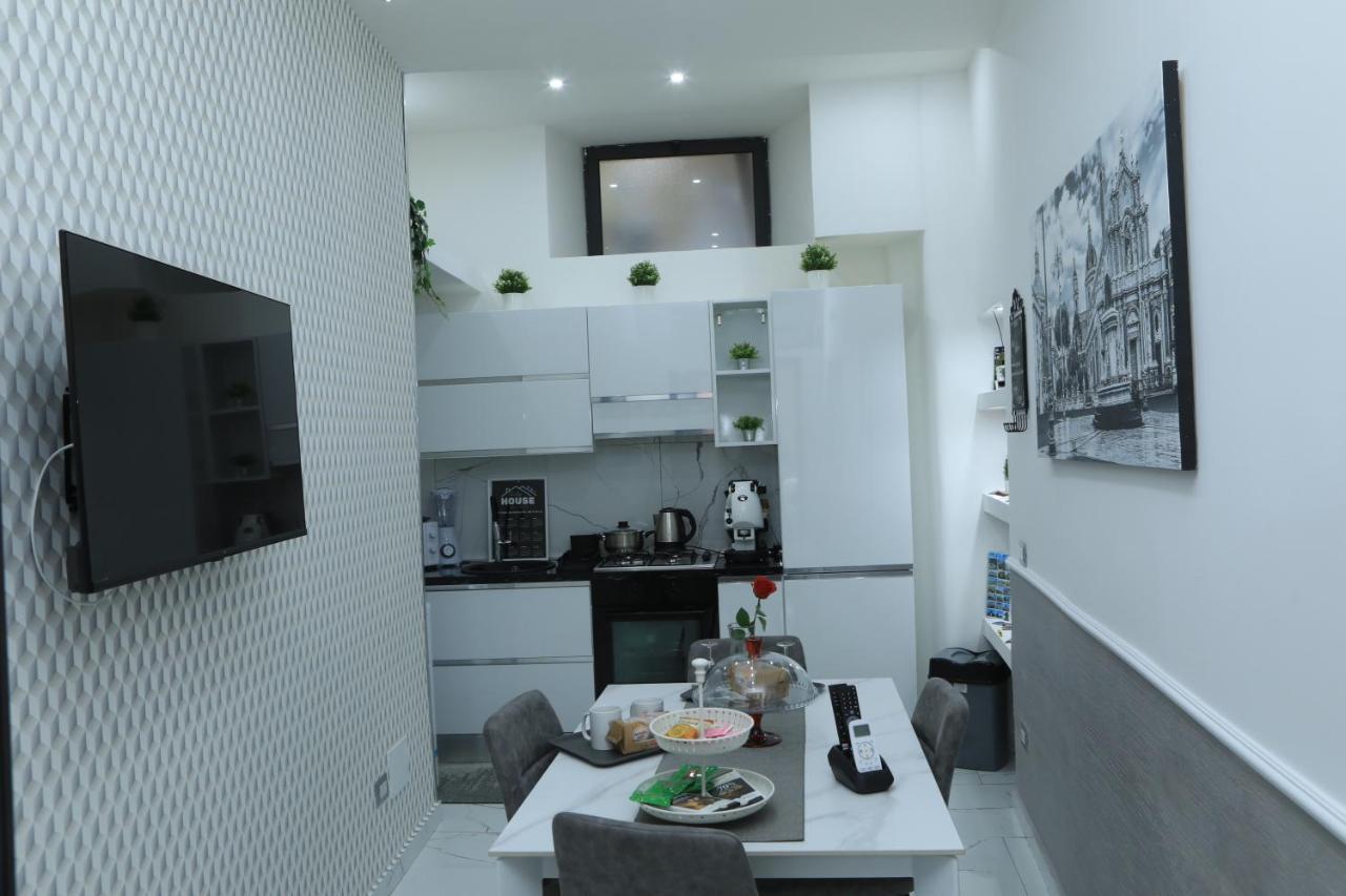 Appartamento Santi House Catania Esterno foto